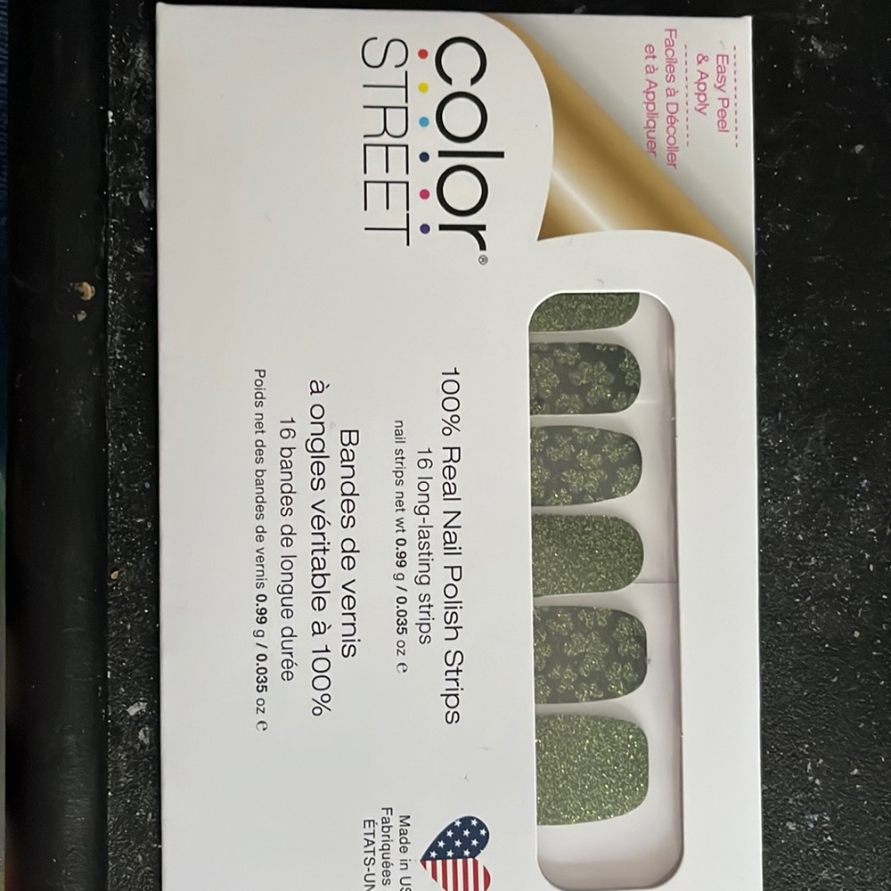 Color Street nail polish strips